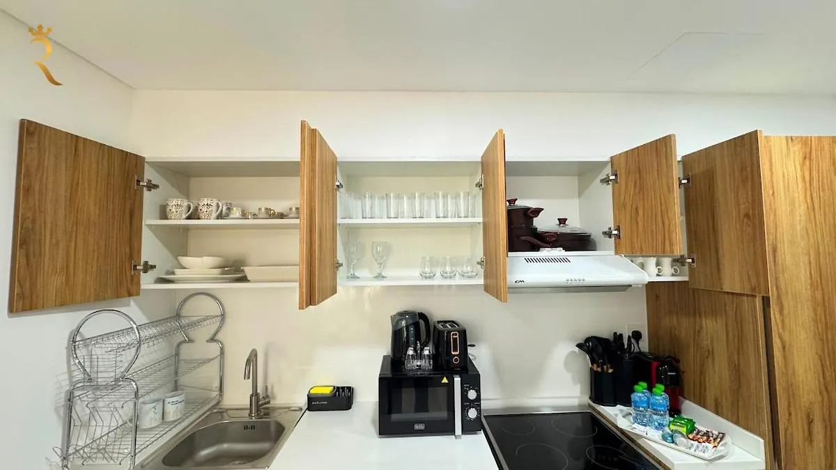 Masdar 2Br Luxe Apt Pool And Quick Airport Access Abu Dhabi Apartment