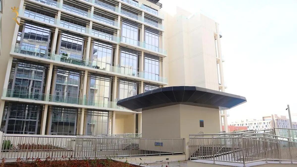 Masdar 2Br Luxe Apt Pool And Quick Airport Access Abu Dhabi