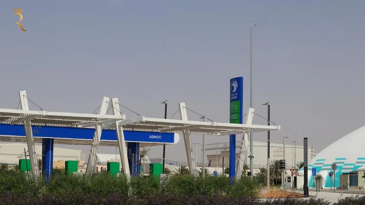 Masdar 2Br Luxe Apt Pool And Quick Airport Access Abu Dhabi Apartment