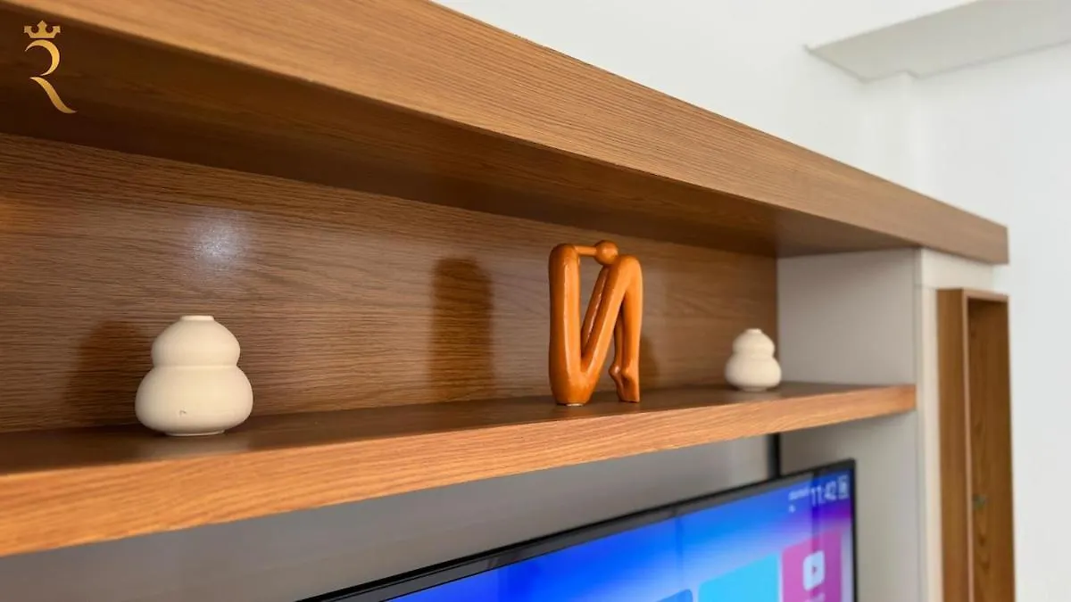Masdar 2Br Luxe Apt Pool And Quick Airport Access Abu Dhabi Apartment